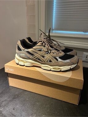 ASICS Men’s Brown and Black Mesh Suede Sneakers
